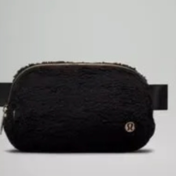 lululemon athletica Handbags - Lululemon Belt Bag in Black Sherpa